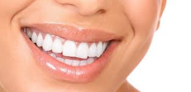 TRATTAMENTO ILLUMINANTE DENTI TUTTO GIUGNO